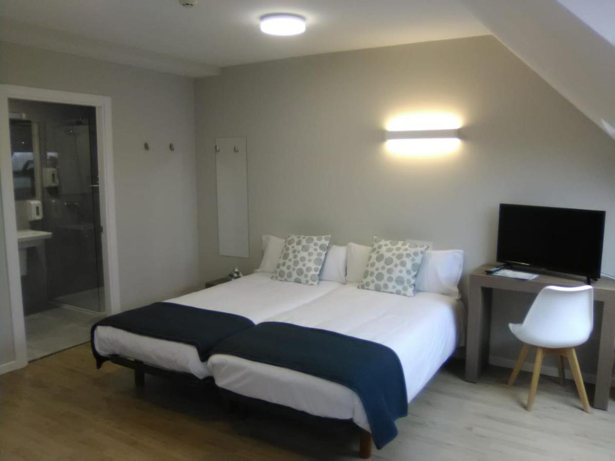 Hotel Alda Estacion Понтеведра Экстерьер фото
