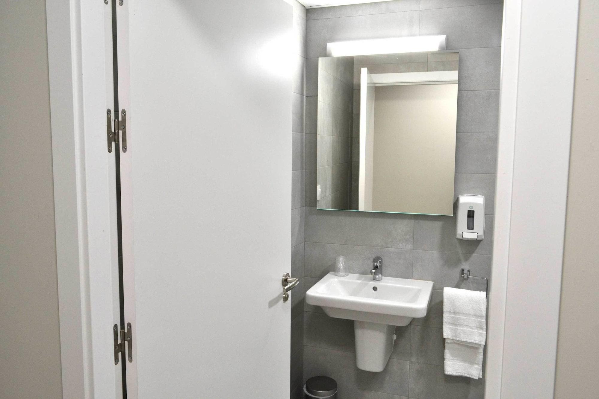Hotel Alda Estacion Понтеведра Экстерьер фото