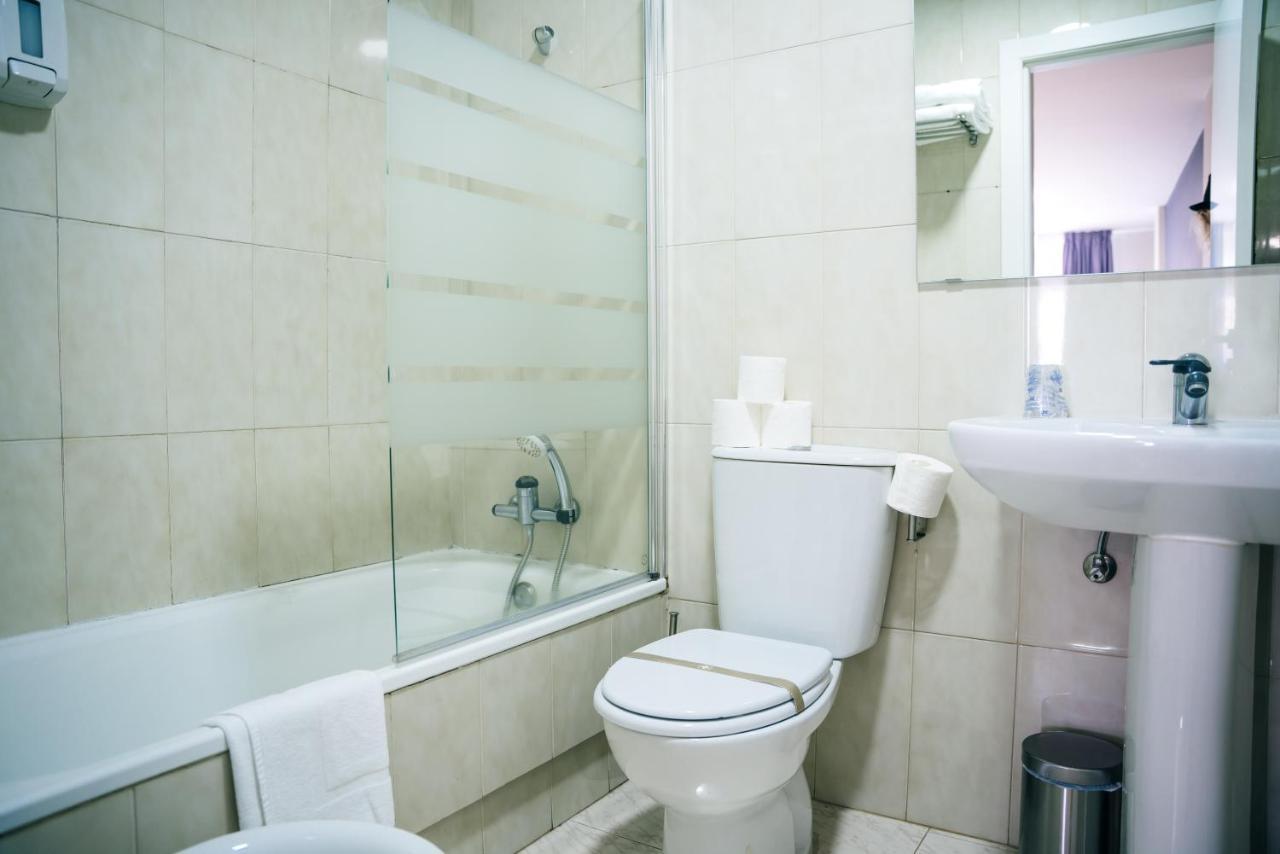 Hotel Alda Estacion Понтеведра Экстерьер фото